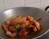 Foto langkah ke 3 dari resep 202. Gulai Ayam bumbu kelapa gongseng-Medan.