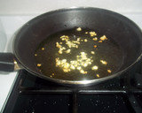 Foto del paso 8 de la receta: Bacalao con salsa de pimientos amarillos y cúrcuma