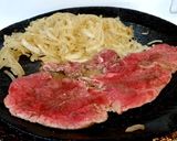 Foto del paso 3 de la receta: Bisteces de res encebollados