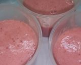 Foto langkah ke 5 dari resep Puding strawberry.