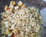 Foto langkah ke 3 dari resep Tumis Tahu Kecambah / toge simple.