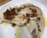 Foto del paso 5 de la receta: Filetes de merluza al ajillo