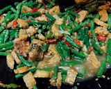 Foto langkah ke 3 dari resep Oseng tempe kacang panjang.