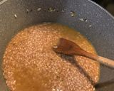 Foto del passaggio 3 della ricetta Risotto al pomodoro con riduzione di basilico 🌿