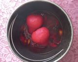 Foto langkah ke 2 dari resep Poached pear.