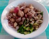 Foto langkah ke 1 dari resep 98. Soto Rempah Daun Jeruk.