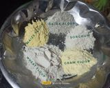 A picture of step 1 of Multigrain Mint Khakhra.