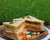 A picture of step 3 of ત્રિરંગી સેન્ડવીચ.(Tricolour Sandwich Recipe in Gujarati).