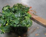 Foto langkah ke 6 dari resep Tumis daun singkong teri.