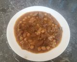 A picture of step 4 of Lamb Tripe with Chickpeas.