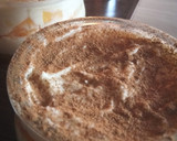Foto del paso 7 de la receta: Vasitos de Frosting de Mascarpone con Melocotón, Paraguayas y Galletas al Café con Ron