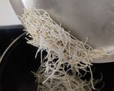 A picture of step 3 of Manchow soup.