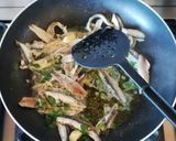 Foto del passaggio 1 della ricetta Spaghettoni con le sarde e i pomodorini 🌷