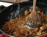 Foto langkah ke 4 dari resep Bihun Goreng.