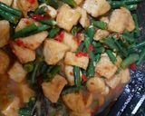 Foto langkah ke 3 dari resep Tumis simpel kacang panjang tahu.