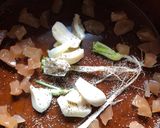 รูปขั้นตอนการทำที่ 2 ของ ถั่วลิสงต้มซี่โครงหมู