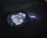 Foto langkah ke 3 dari resep Tumis Brokoli Wortel Telur Puyuh.