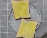 Foto langkah ke 1 dari resep Sarapan Praktis dengan Choco Cheese Grilled Sandwich.