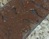 Foto del paso 10 de la receta: Bombones de chocolate rellenos de vino