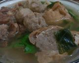 Foto langkah ke 4 dari resep Bakso Komplit Bikin Nambah Terus.