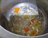 A picture of step 2 of Matar aloo sabji.