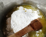 Foto del paso 3 de la receta: Masa de choux y crema pastelera (Croquembouche)
