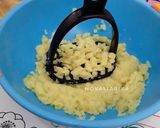 Foto langkah ke 2 dari resep Perkedel Kentang.