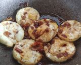 Foto langkah ke 3 dari resep Telur Cemplung Kecap.