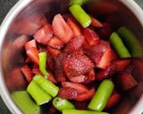 સ્ટ્રોબેરી પાણીપુરી (strawberry panipuri recipe in gujarati) રેસીપી સ્ટેપ1ફોટો