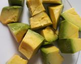 Hình bước làm 3 của món Salad rau bina trái cây