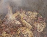Foto del paso 4 de la receta: 👵 Tuco De La Abuela Con Pollo Y Papas 🍗