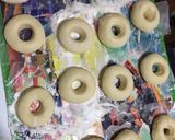 Foto langkah ke 5 dari resep Donat Maizena lembut(tanpa telur).