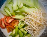 Hình bước làm 1 của món Canh chua cá lóc đồng