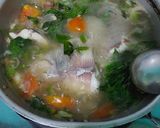 Foto langkah ke 5 dari resep Sup Ikan Nila kemangi.