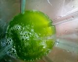 A picture of step 2 of Quice drink.