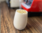 A picture of step 5 of Banana strawberry and dates smoothie.