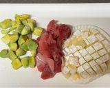 A picture of step 2 of Maguro (Tsuna) Avocado Salad.