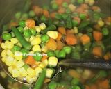 Foto langkah ke 3 dari resep Sop Sosis.