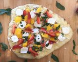 A picture of step 5 of Mango Strawberry Naan Pizza.