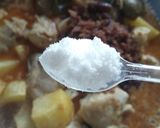 Foto langkah ke 4 dari resep Semur Ayam Kentang Sedap Manis Gurih.
