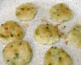 Hình bước làm 3 của món Bánh khoai tây