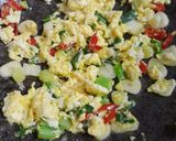 Foto langkah ke 4 dari resep Nasi Goreng Rumahan Ala Koko Kuliner.