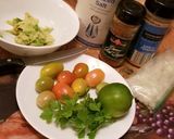 A picture of step 1 of Thick & Chunky Cayenne Lime Guacamole.