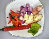 Foto langkah ke 2 dari resep Tumis Bunga Pepaya.
