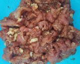 Foto langkah ke 2 dari resep Butter Rice with Beef.