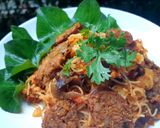 รูปขั้นตอนการทำที่ 4 ของ ขนมจีนผัดน้ำพริกอ่องไส้อั่ว Spicy Somen #leftover #upcycle no.14