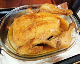 Foto del paso 3 de la receta: Pollo entero asado al horno