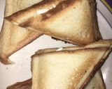 A picture of step 2 of Chicken egg sandwich.