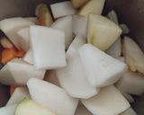 Foto del paso 1 de la receta: Crema de nabo, manzana y calabaza dieta