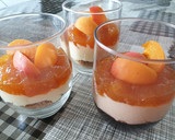 Foto del paso 4 de la receta: Vasitos de tarta de queso con albaricoque